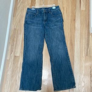 Jag Bootcut Blue Jean. Stretch Denim 99% Cotton. 1% Spandex.